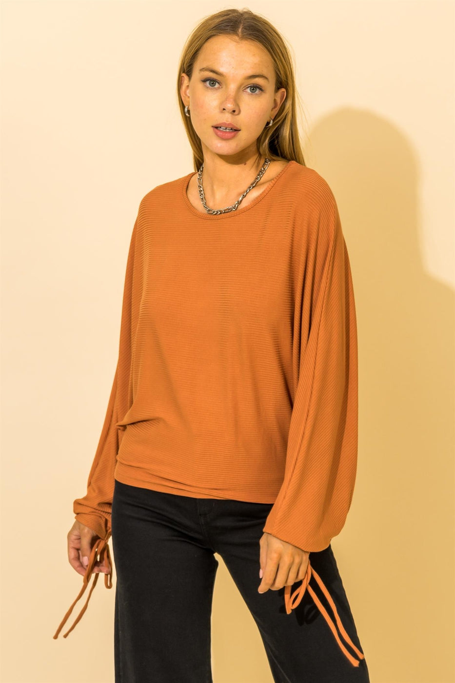 Top, Long-Sleeves w/wrist ties, Relaxed Fit, Rust