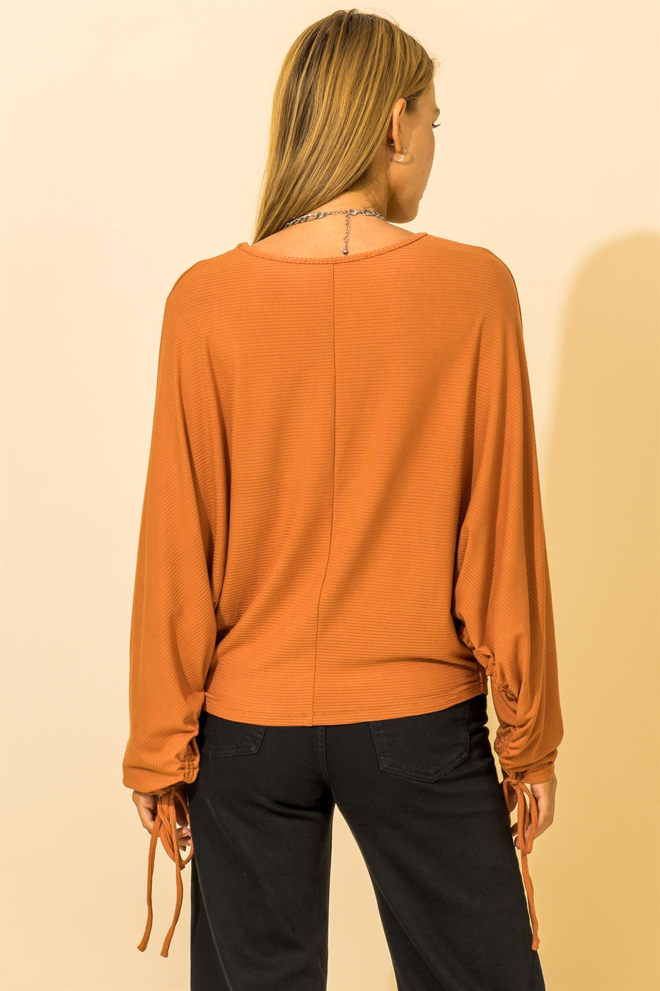 Top, Long-Sleeves w/wrist ties, Relaxed Fit, Rust